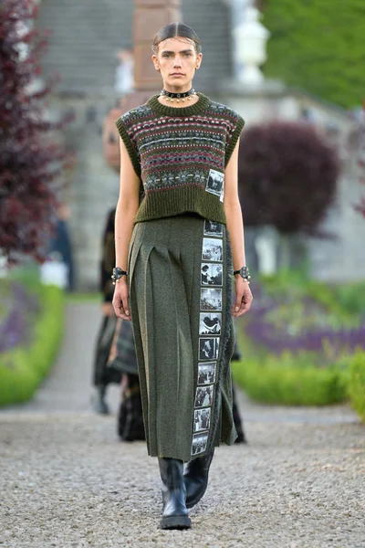 Look 37